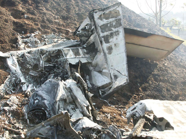 Destroços do Avião   Imagem Globo.com